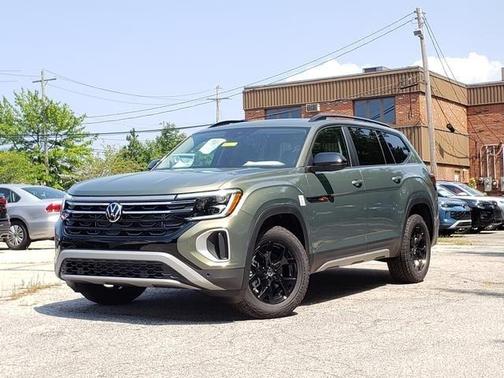 2025 Volkswagen Atlas 2.0T Peak Edition