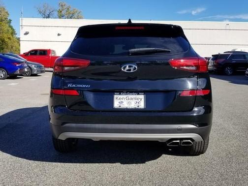 2021 Hyundai TUCSON SEL