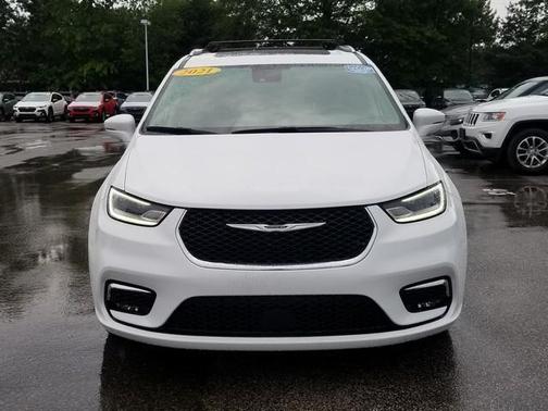 2021 Chrysler Pacifica Touring-L