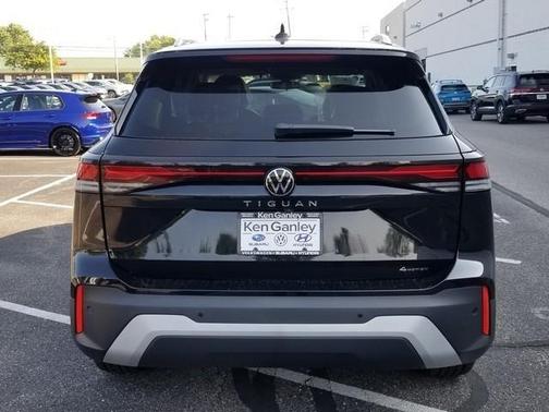 2025 Volkswagen Tiguan 2.0T S
