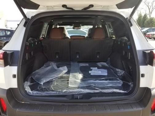 Crystal White Pearl 2026 Subaru Outback Touring XT