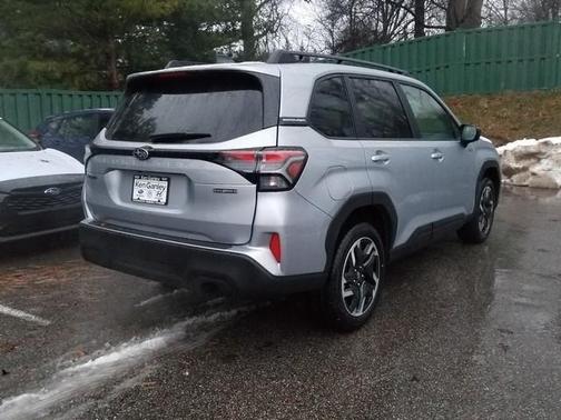 2025 Subaru Forester Hybrid Premium