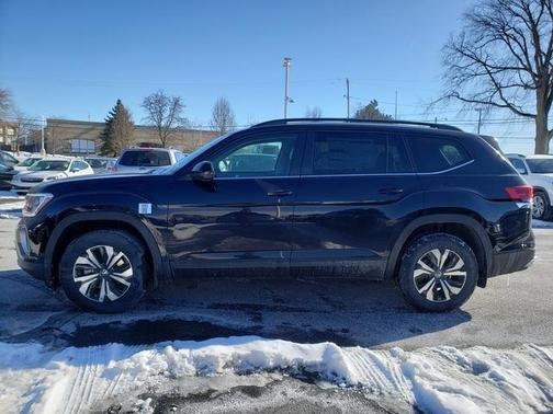 2025 Volkswagen Atlas 2.0T SE
