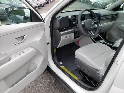 2025 Hyundai KONA SEL Convenience
