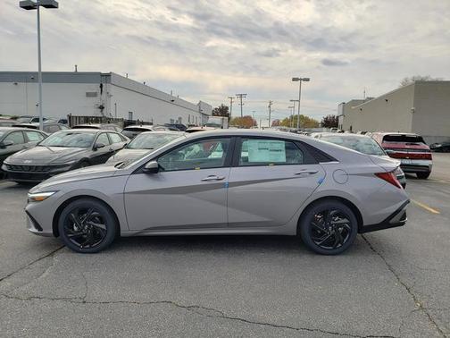 2026 Hyundai ELANTRA SEL