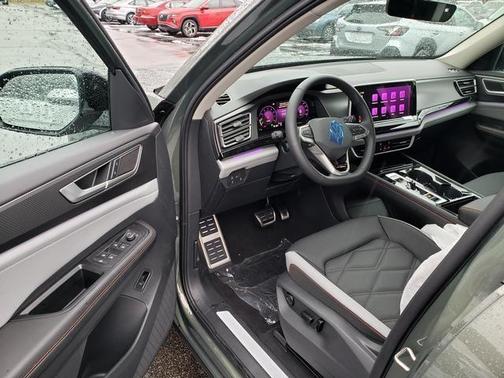 2026 Volkswagen Atlas PEAK EDITION