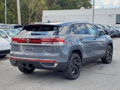2026 Volkswagen Atlas Cross Sport 2.0T SE w/Technology