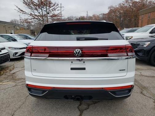 2026 Volkswagen Atlas Cross Sport 2.0T SE