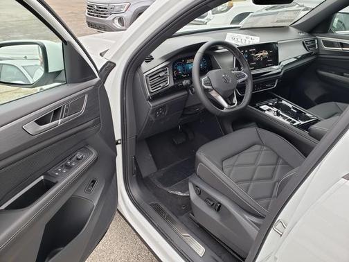 2026 Volkswagen Atlas Cross Sport 2.0T SE