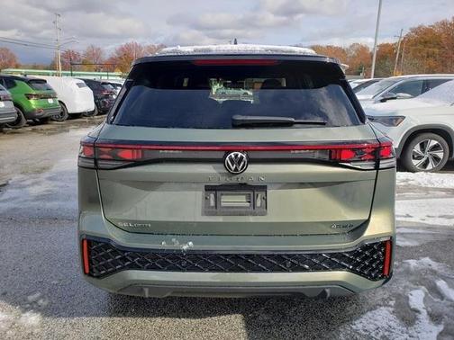 2026 Volkswagen Tiguan 2.0T SEL R-Line