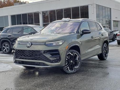 2026 Volkswagen Tiguan 2.0T SEL R-Line