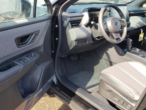 Crystal Black Silica 2026 Subaru Outback Limited