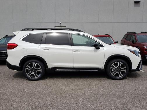 Crystal White Pearl 2026 Subaru Ascent Limited