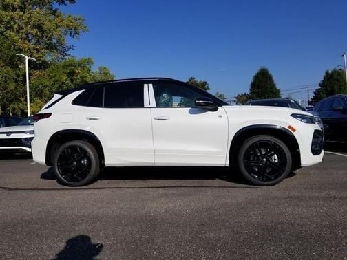 2025 Volkswagen Tiguan 2.0T SE R-Line Black