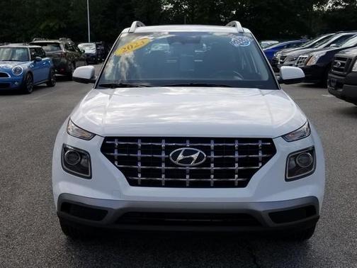 2023 Hyundai VENUE SEL