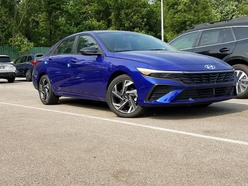 2025 Hyundai ELANTRA HEV SEL Sport