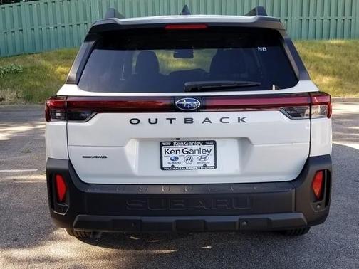 Crystal White Pearl 2026 Subaru Outback Limited