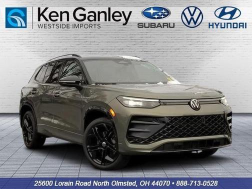 2025 Volkswagen Tiguan 2.0T SE R-Line Black