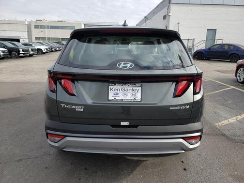2026 Hyundai TUCSON Hybrid Blue SE