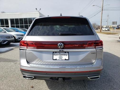 2025 Volkswagen Atlas 2.0T SE
