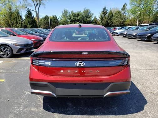 2025 Hyundai SONATA SE