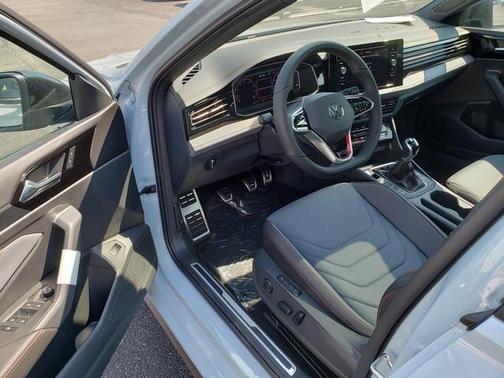 2025 Volkswagen Jetta GLI 2.0T Autobahn