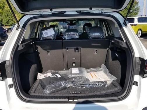 2025 Volkswagen Taos 1.5T SE Black
