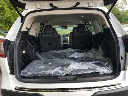 Crystal White Pearl 2026 Subaru Ascent Premium
