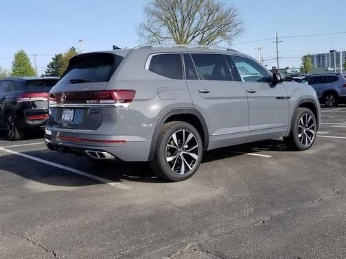 2025 Volkswagen Atlas 2.0T SEL Premium R-Line