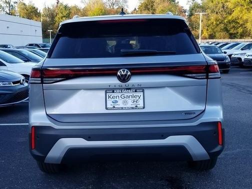 2025 Volkswagen Tiguan 2.0T S