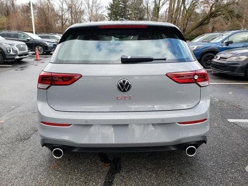 2026 Volkswagen Golf GTI 2.0T SE