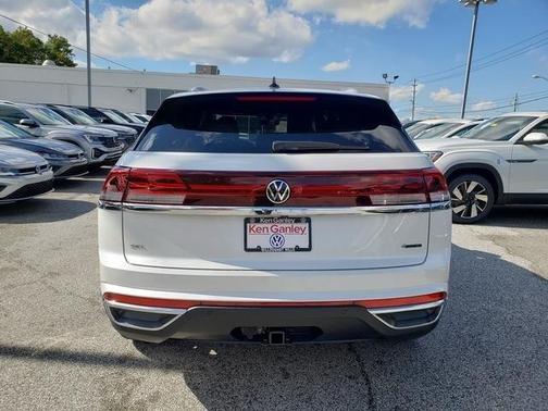 2026 Volkswagen Atlas Cross Sport 2.0T SEL