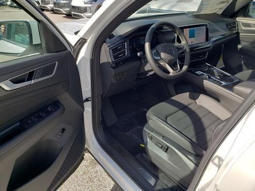 2026 Volkswagen Atlas Cross Sport 2.0T SEL