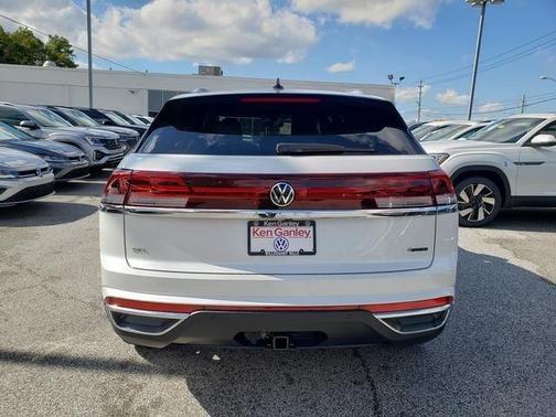 2026 Volkswagen Atlas Cross Sport 2.0T SEL