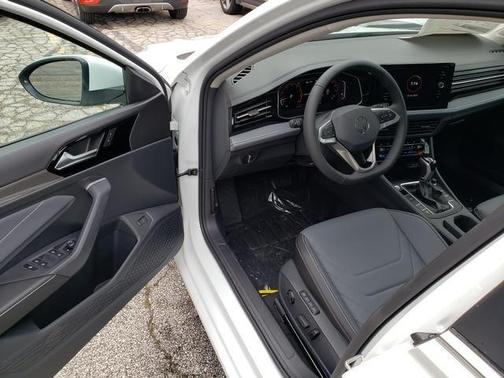 2026 Volkswagen Jetta 1.5T SEL