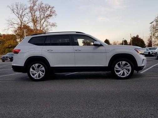 2023 Volkswagen Atlas 3.6L SE w/Technology