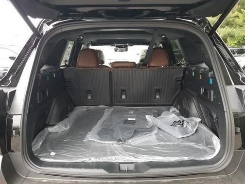 Crystal Black Silica 2026 Subaru Outback Touring XT