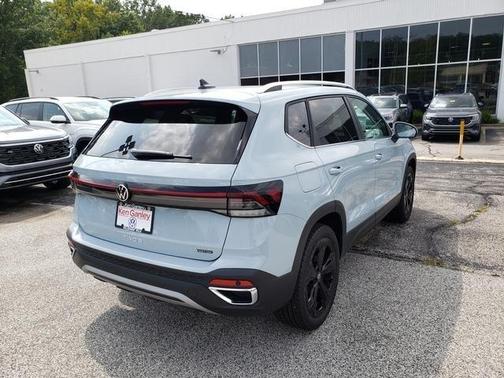 2025 Volkswagen Taos 1.5T SEL