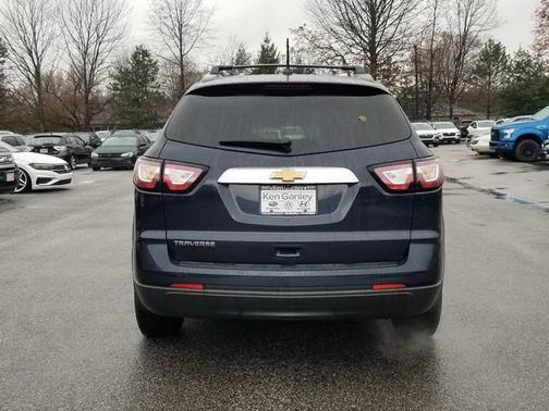 2017 Chevrolet Traverse LS
