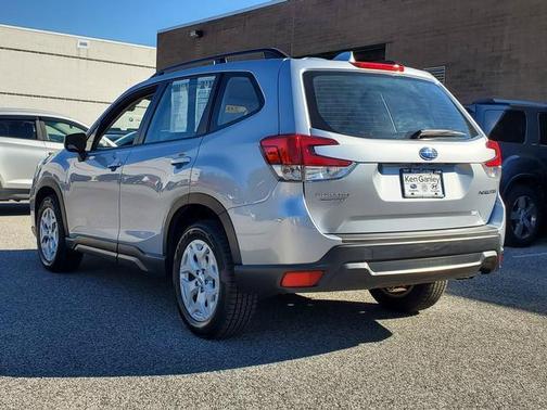 Ice Silver Metallic 2020 Subaru Forester