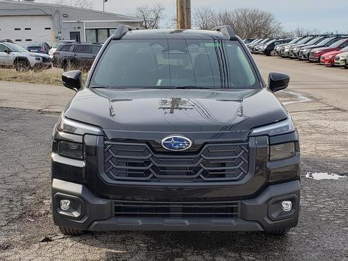 Crystal Black Silica 2026 Subaru Outback Limited
