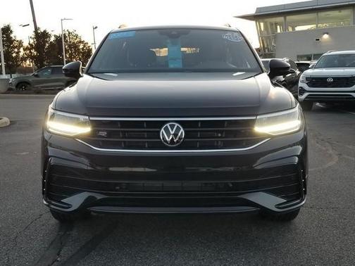 2023 Volkswagen Tiguan 2.0T SE R-Line Black