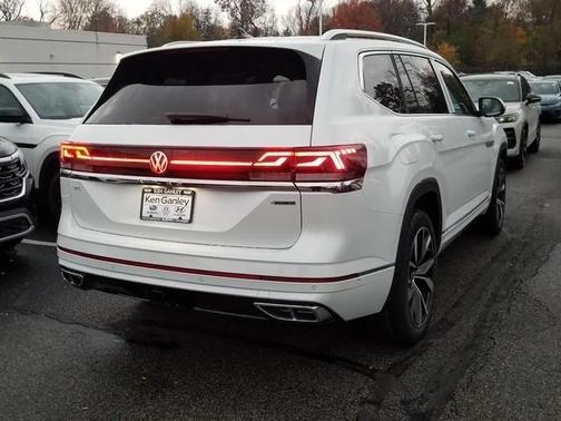 2026 Volkswagen Atlas 2.0T SEL Premium R-Line