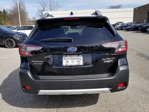 2025 Subaru Outback Touring