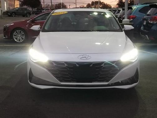 2021 Hyundai ELANTRA Limited