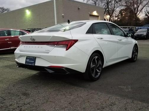 2021 Hyundai ELANTRA Limited