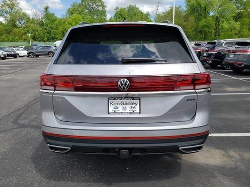 2025 Volkswagen Atlas 2.0T SE