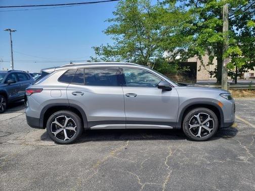 2025 Volkswagen Tiguan 2.0T SE