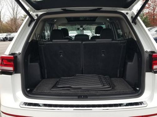 2022 Volkswagen Atlas 3.6 V6 SEL R-Line Black
