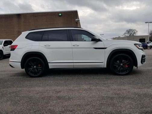 2022 Volkswagen Atlas 3.6 V6 SEL R-Line Black